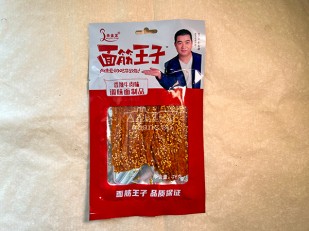 Рыбные снеки: Мучные полоски КРАСНЫЕ со вкусом пряной говядины 76 гр