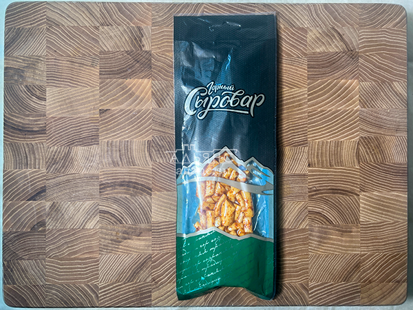 Сыр 60 гр ГОРНЫЙ СЫРОВАР (Бочонок копчёный с аджикой) в Находке