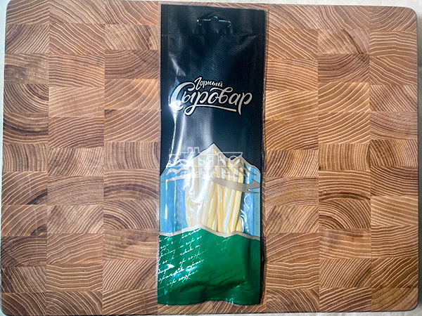 Сыр 60 гр ГОРНЫЙ СЫРОВАР (Нити копчёные) в Находке