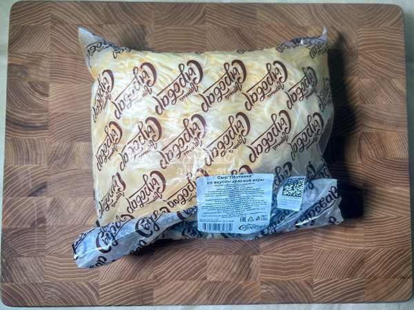 Сыр 1 кг ГОРНЫЙ СЫРОВАР (Паутинка со вкусом красной икры) в Находке