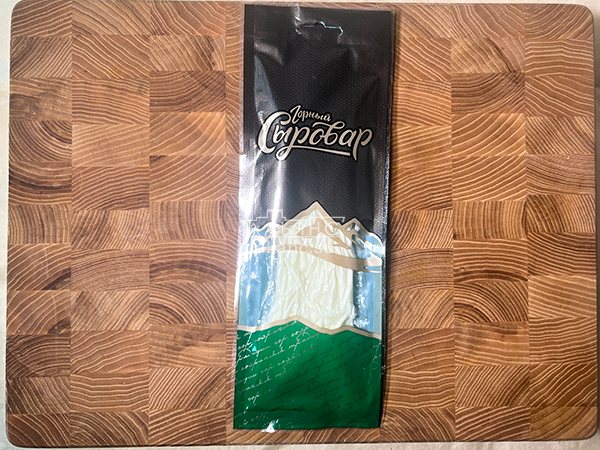 Сыр 60 гр ГОРНЫЙ СЫРОВАР (Паутинка белая с укропом и чесноком) в Находке